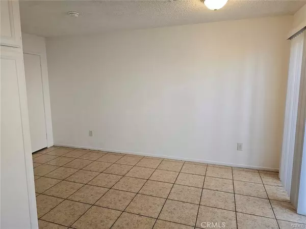 Highland, CA 92346,7941 Midhurst DR