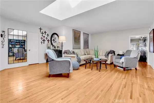 Downey, CA 90242,8557 Eucalyptus ST