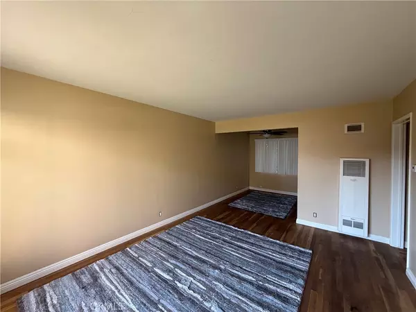 416 Orange AVE #5, Long Beach, CA 90802