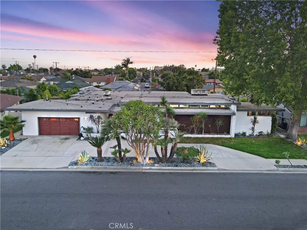 Downey, CA 90241,8434 Quinn ST