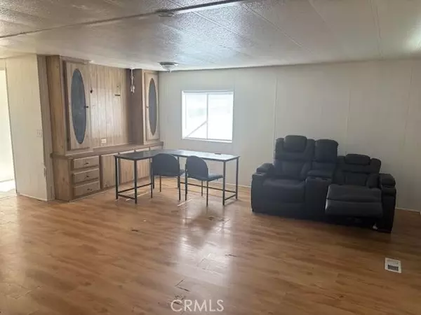 Rosamond, CA 93560,3300 15th ST W #39