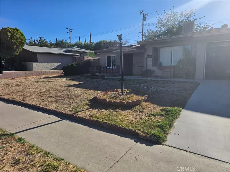 37425 5th ST E, Palmdale, CA 93550