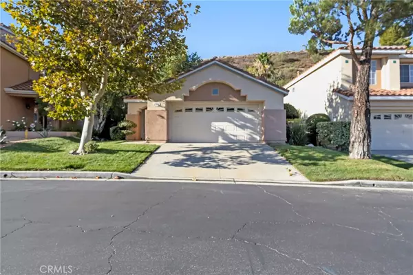 Newhall, CA 91321,19414 San Marino CT