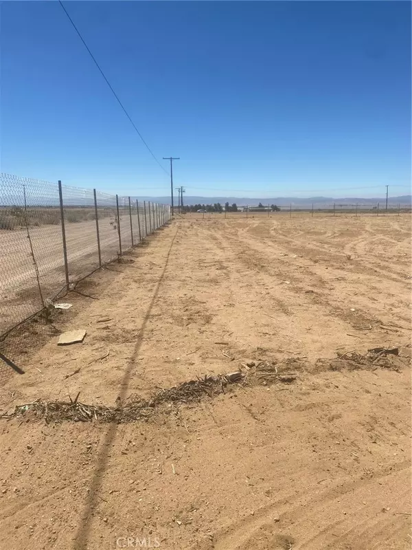 Rosamond, CA 93560,0 W Rosamond BLVD