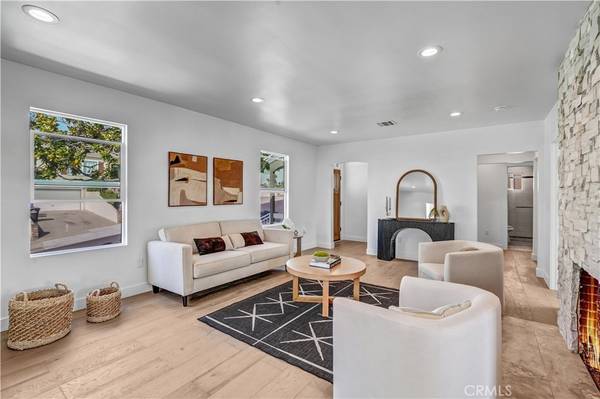Windsor Hills, CA 90043,5452 harcross DR