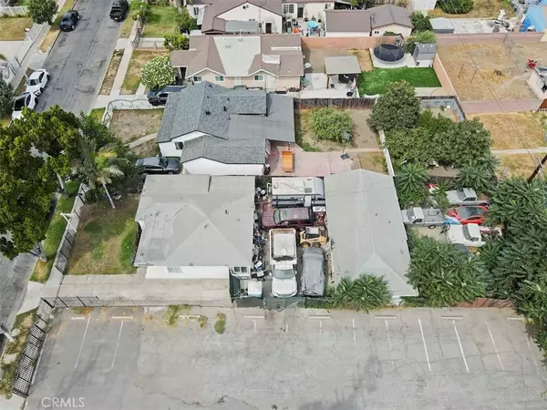 Compton, CA 90221,116 N Holly AVE