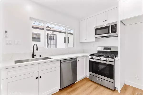 Bell Gardens, CA 90201,6523 1/2 Ajax AVE