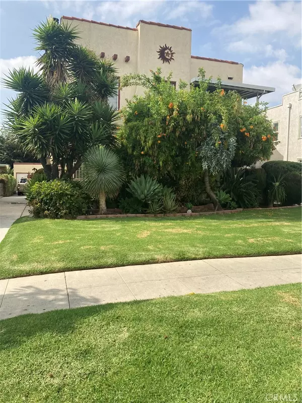 1945 -1947 S Bronson AVE, Los Angeles, CA 90018