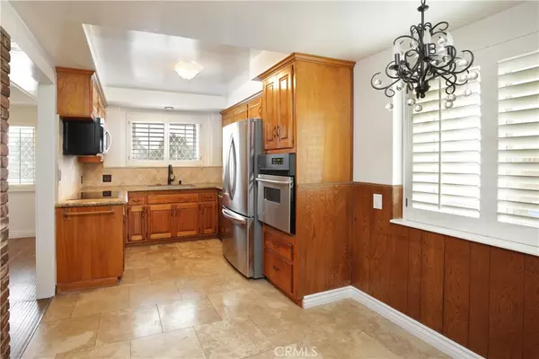 Downey, CA 90241,9249 Buell