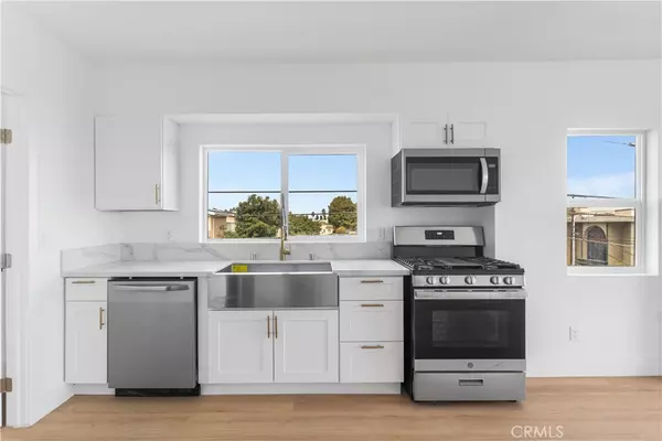 San Pedro, CA 90731,301 Cabrillo #303