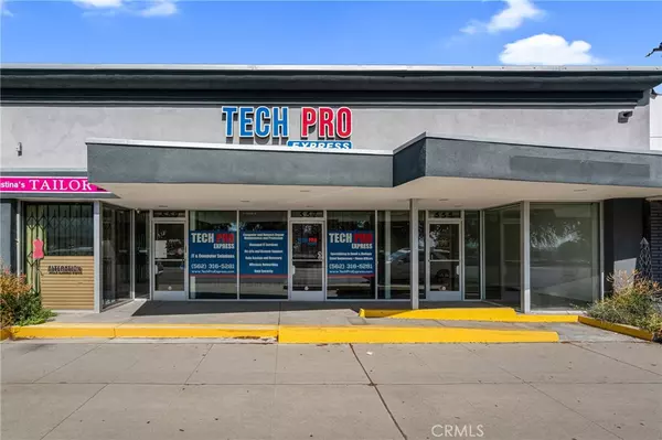 555 W Whittier BLVD W, La Habra, CA 90631