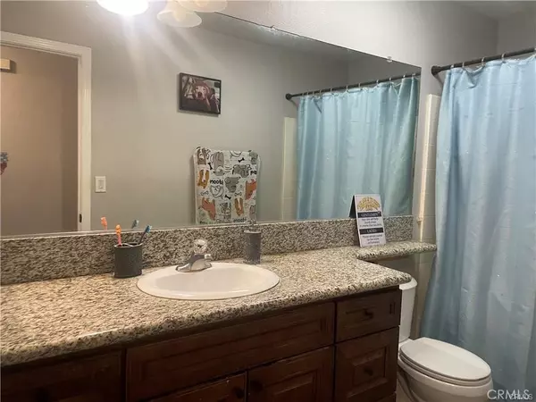 Fontana, CA 92335,13841 Cobblestone