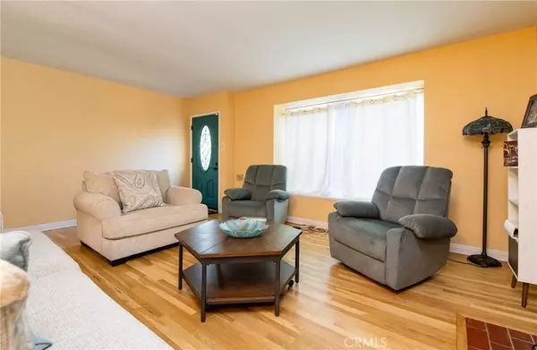 Long Beach, CA 90807,1124 E Ridgewood