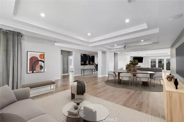 Downey, CA 90241,10702 Old River School RD