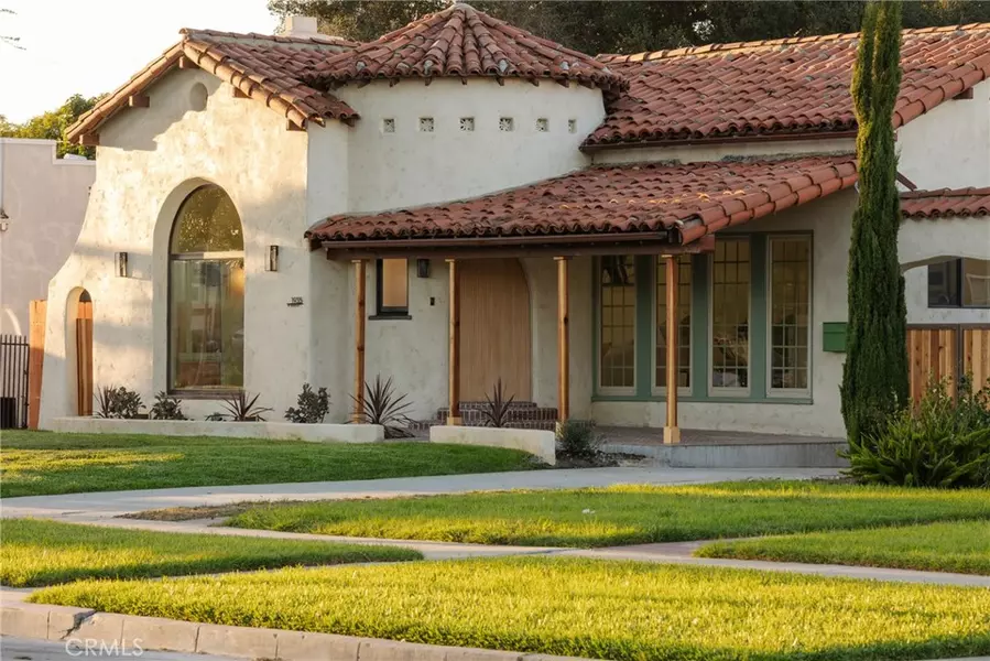 1935 W 76th ST, Los Angeles, CA 90047