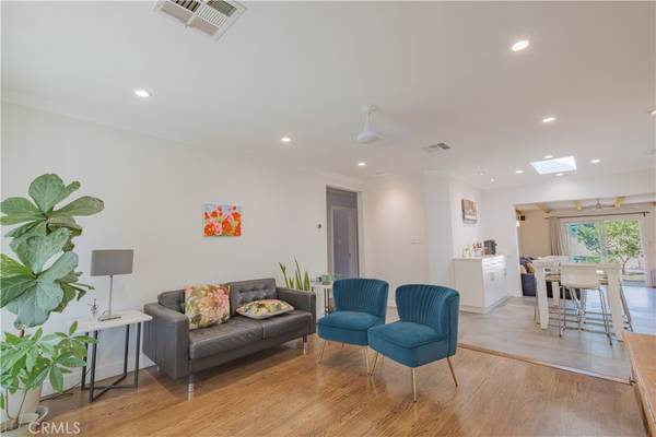 Van Nuys, CA 91406,6641 Gerald AVE