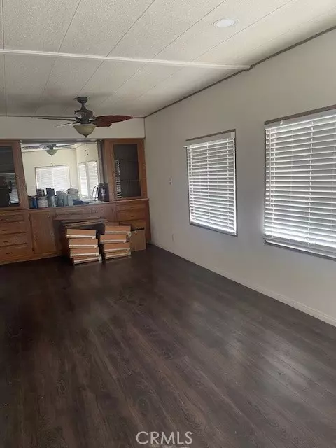 Stanton, CA 90680,7271 Katella