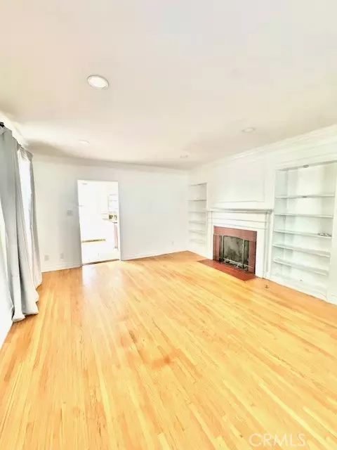 Downey, CA 90241,8550 5th ST