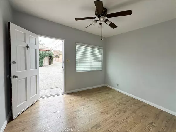 Downey, CA 90242,8537 Cole
