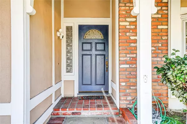 Irvine, CA 92620,24 Field