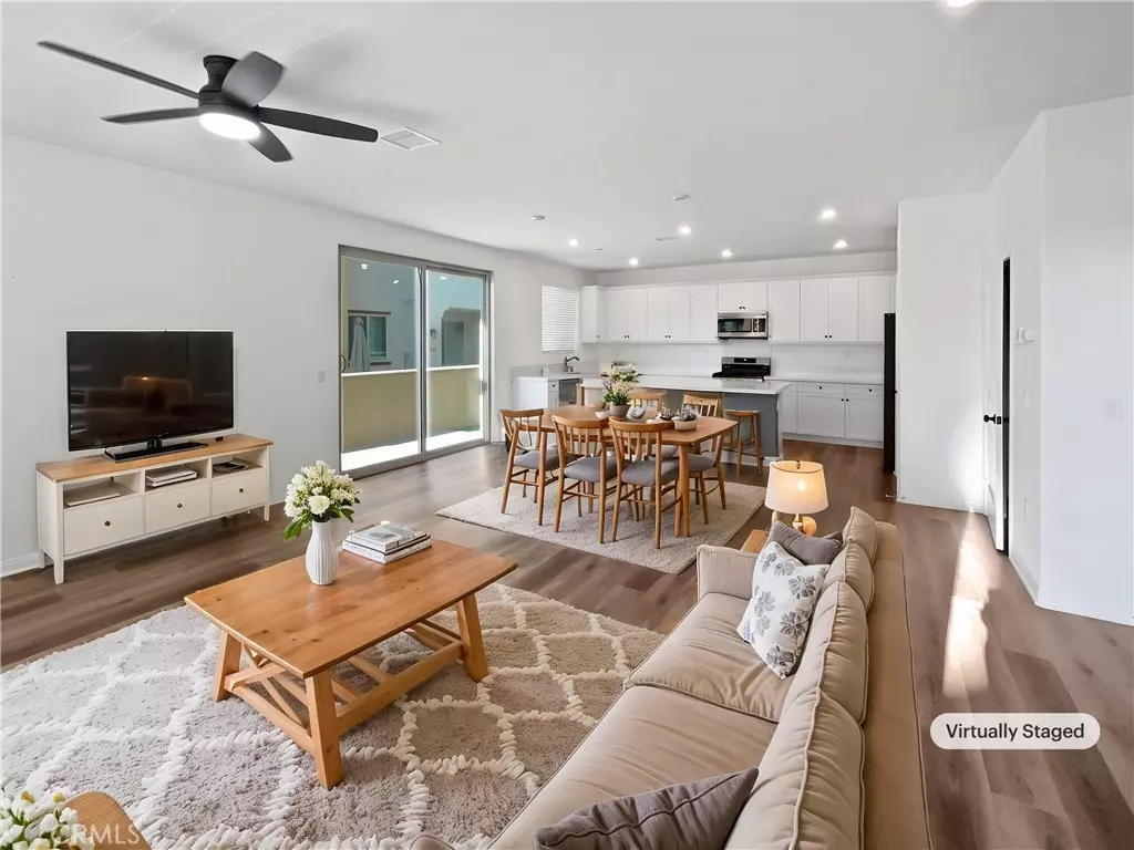 Oceanside, CA 92056,1832 Red Willow