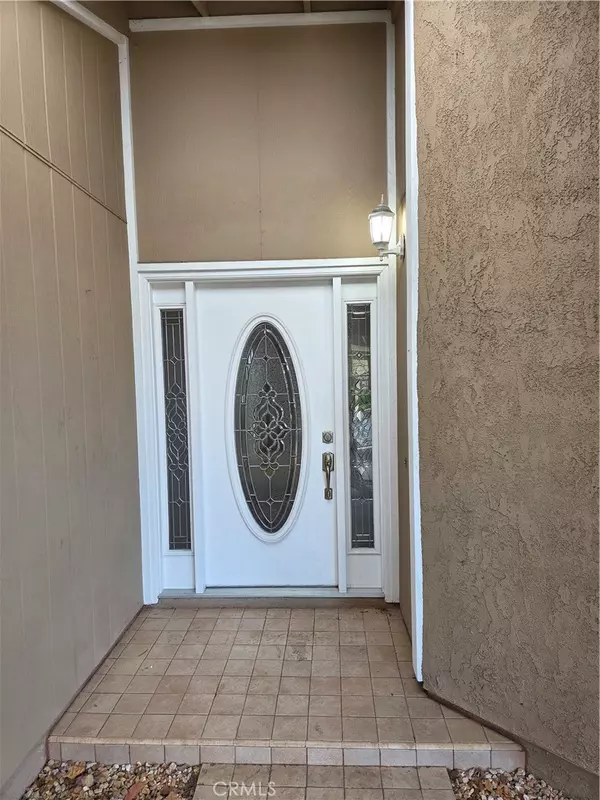 Santa Ana, CA 92701,2123 Barclay