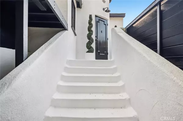 Silver Lake, CA 90026,1726 N Occidental