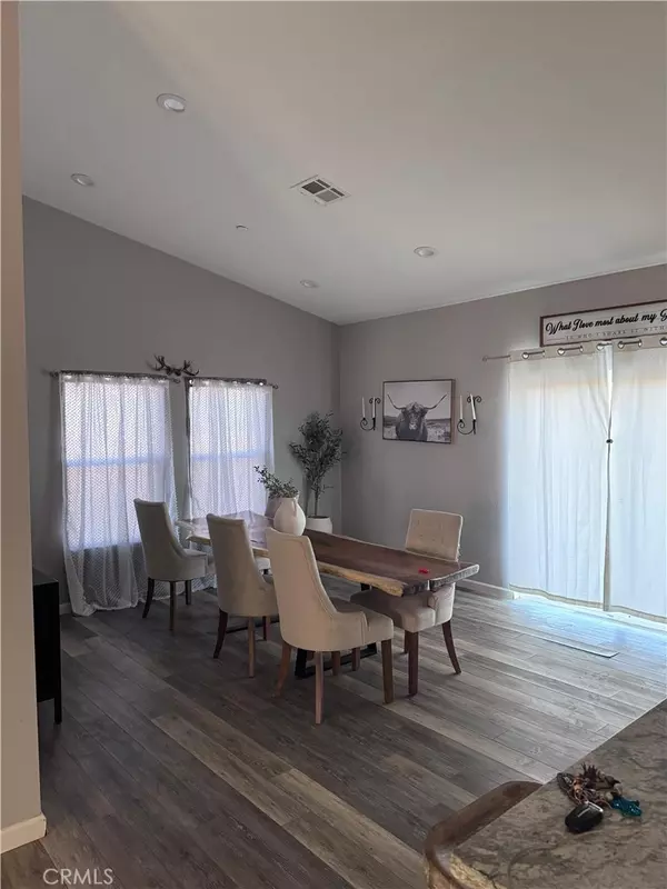 Hesperia, CA 92345,11843 Ivy