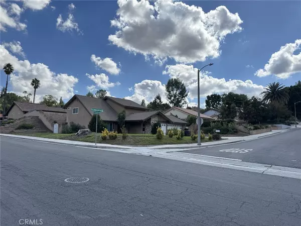 Riverside, CA 92506,5600 Via Junipero Serra