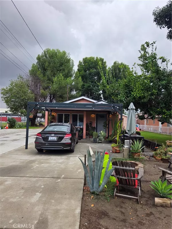 Pico Rivera, CA 90660,9232 1/2 Almo ST