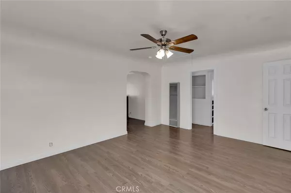 Long Beach, CA 90805,1409 E 59th ST