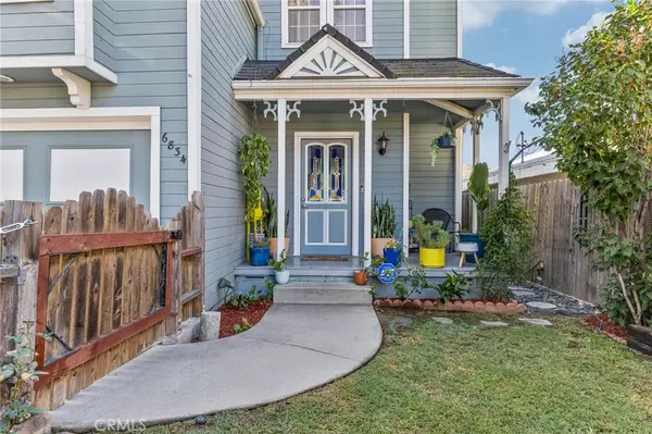 Tujunga, CA 91042,6834 Haywood ST