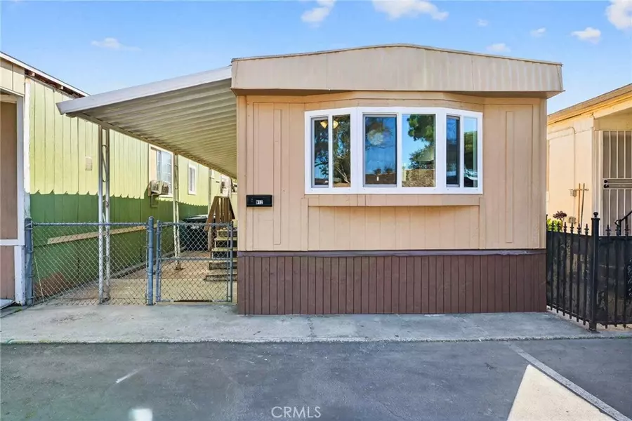6656 E Rosecrans #N12, Paramount, CA 90723