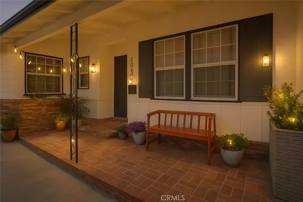 Downey, CA 90241,10829 Cord AVE