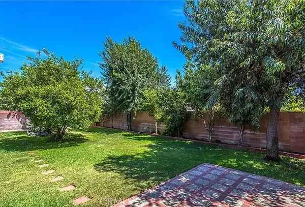 Fontana, CA 92335,15937 Manzanita