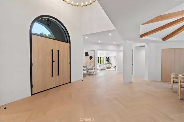 Encino, CA 91316,4437 Balboa