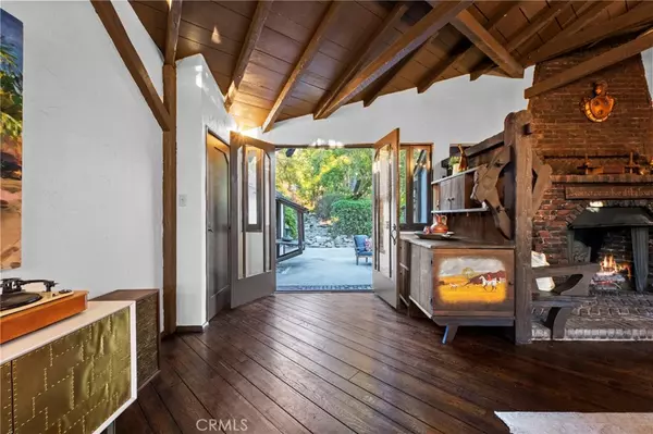 Glendale, CA 91208,1855 Verdugo Knolls DR