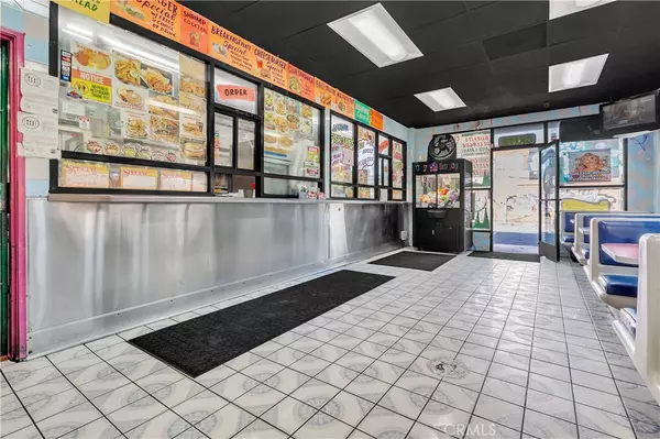 Los Angeles, CA 90037,4419 Normandie AVE #A