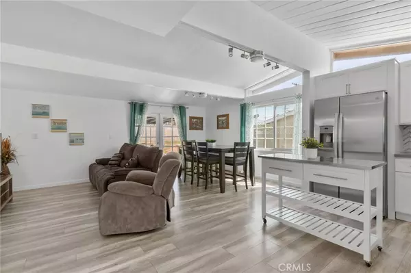 Covina, CA 91722,217 W Alcross ST