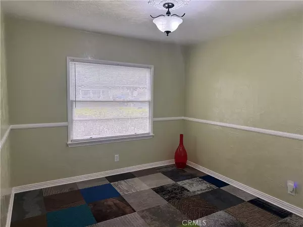 San Bernardino, CA 92405,2779 N Arrowhead