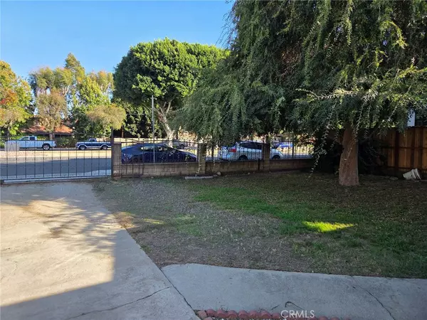 Pico Rivera, CA 90660,4115 Rosemead BLVD