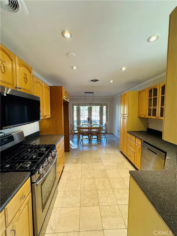 Riverside, CA 92503,8741 Harper CT