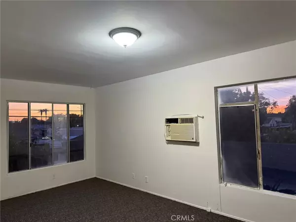 Lynwood, CA 90262,3136 Flower