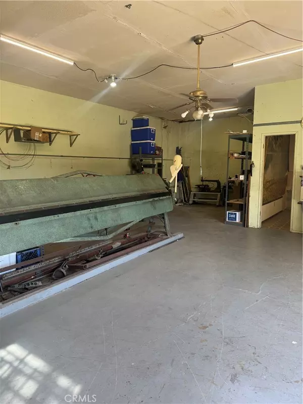 Santa Ana, CA 92701,120 N Hathaway