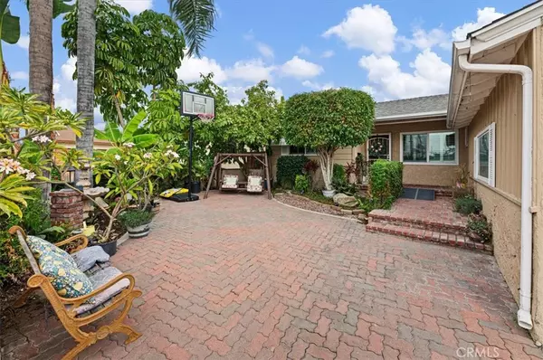 11514 Mollyknoll, Whittier, CA 90604