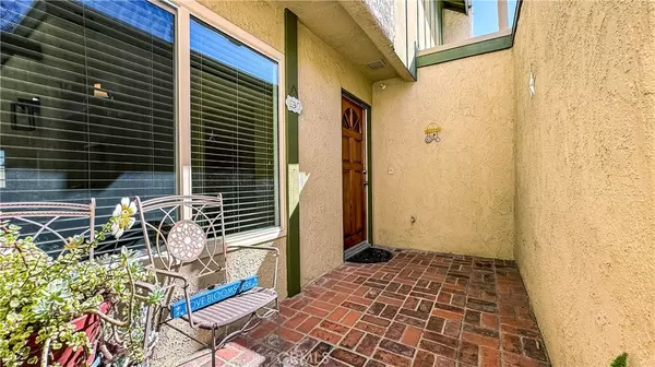 La Habra, CA 90631,530 Spruce WAY