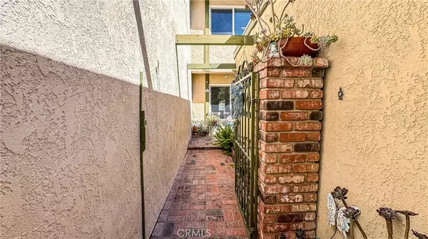 La Habra, CA 90631,530 Spruce WAY