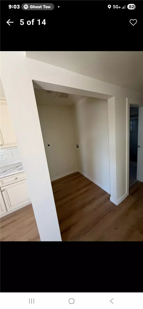 Los Alamitos, CA 90720,4397 Green