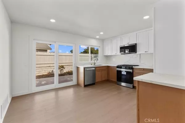 Yorba Linda, CA 92886,20002 Wrightwood CT #31