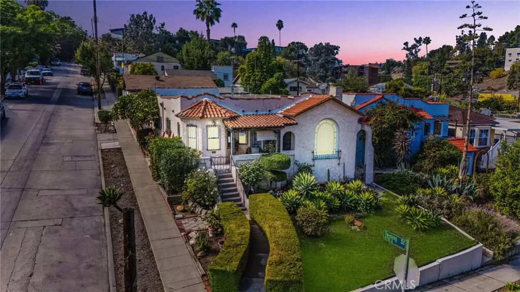 El Sereno, CA 90032,3303 Paola